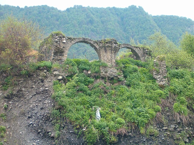 File:Mvanagaz Fortress Ruins.jpg
